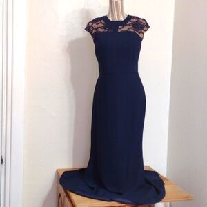 Carmen Marc Valvo Blue Lace Neckline Cap Sleeve Full Length Maxi Gown Size 6